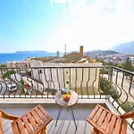 Ozy Center Appartement Kaş